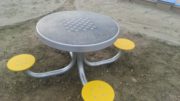 Stolik okrągły betonowy nja plac zabaw