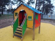 Domek dla dzieci na plac zabaw i ogrodu